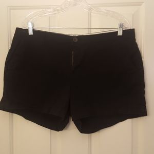Old Navy black shorts